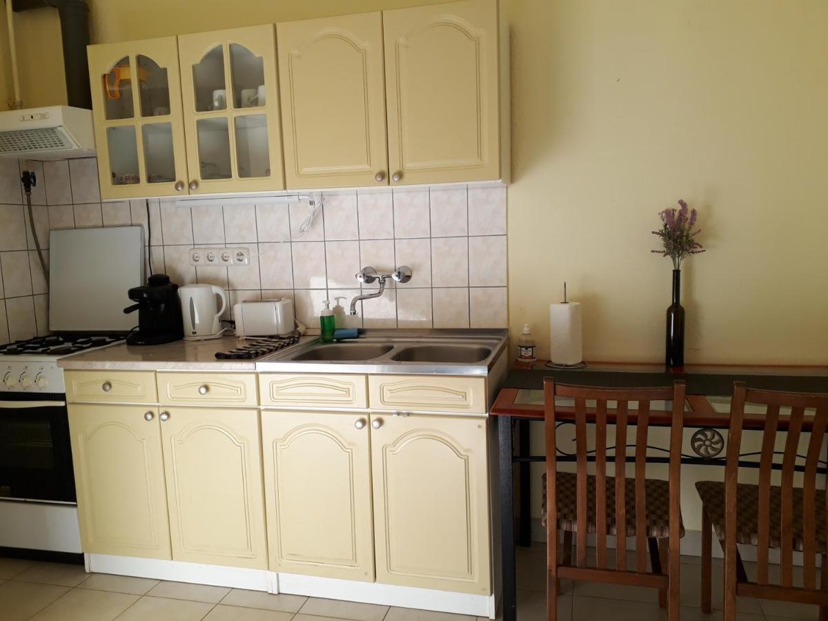 Oerveny Vendeghaz Otel Tiszafüred Oda fotoğraf