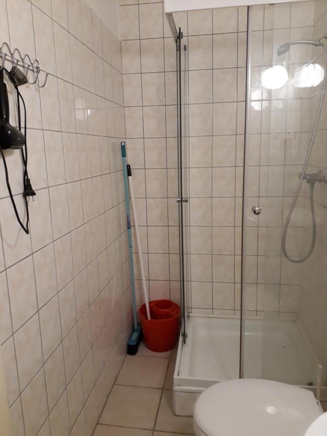 Oerveny Vendeghaz Otel Tiszafüred Dış mekan fotoğraf