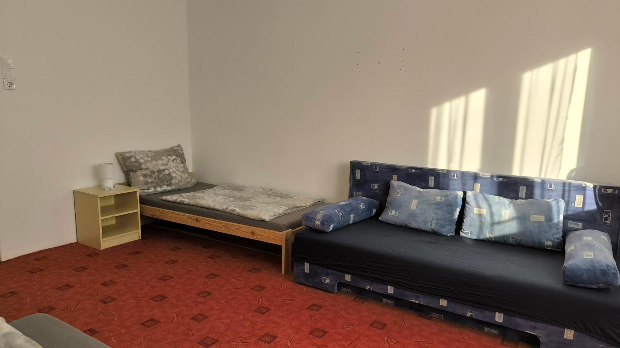 Oerveny Vendeghaz Otel Tiszafüred Oda fotoğraf