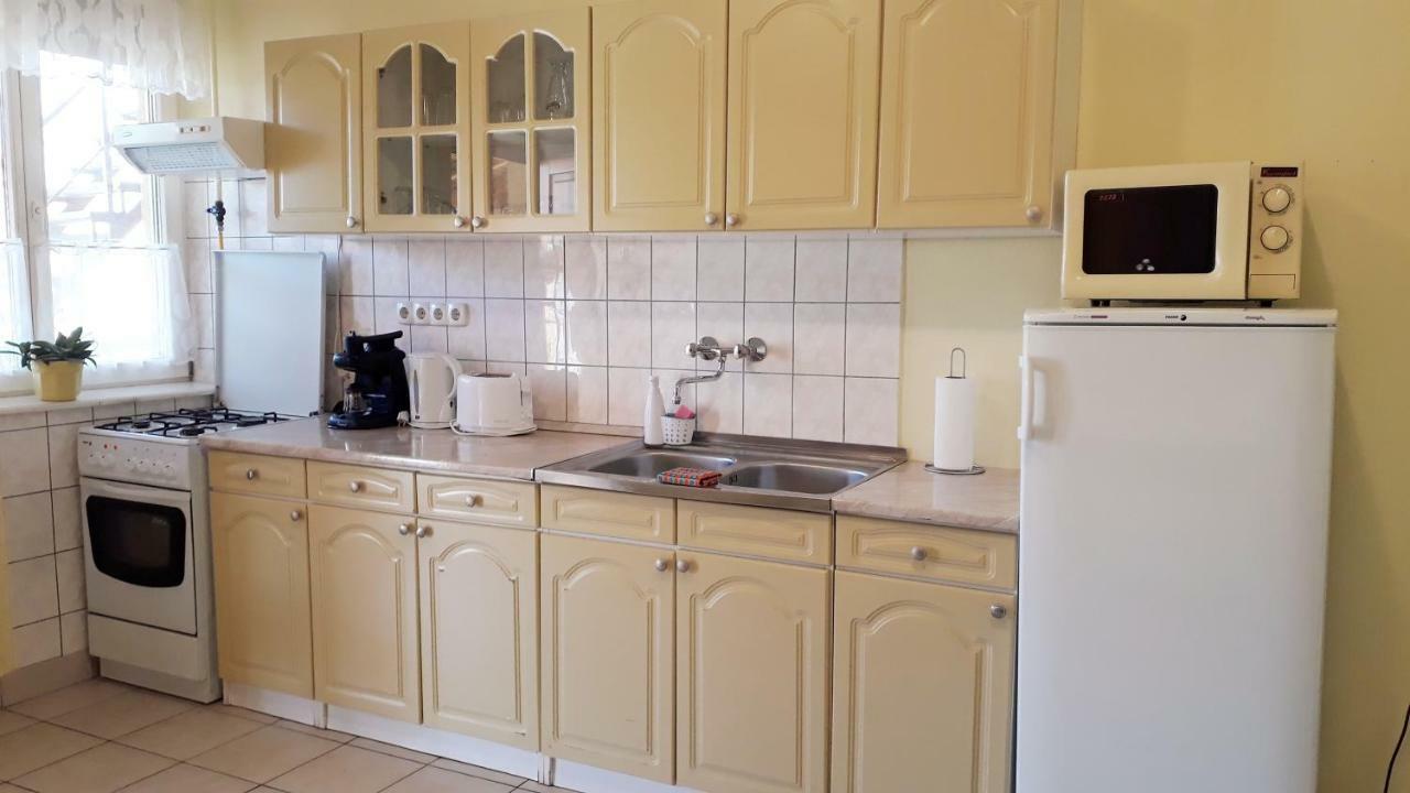 Oerveny Vendeghaz Otel Tiszafüred Dış mekan fotoğraf